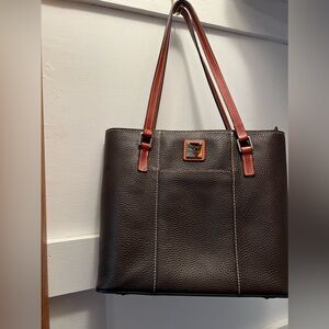 Dooney & Bourke brown handbag